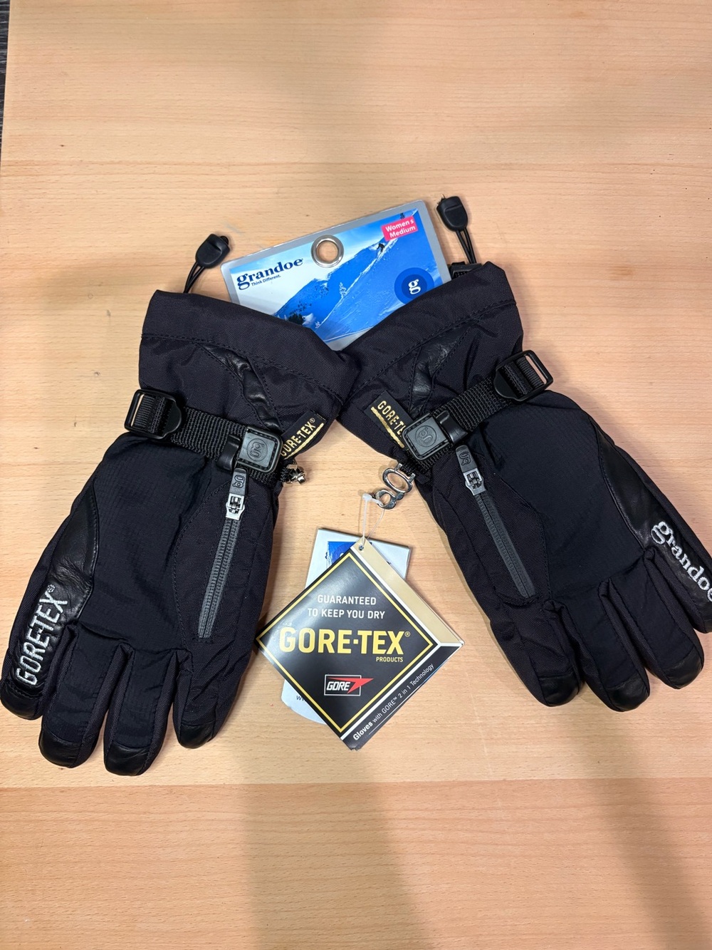 Grandoe Women’s Black Gore-Tex Waterproof Gloves